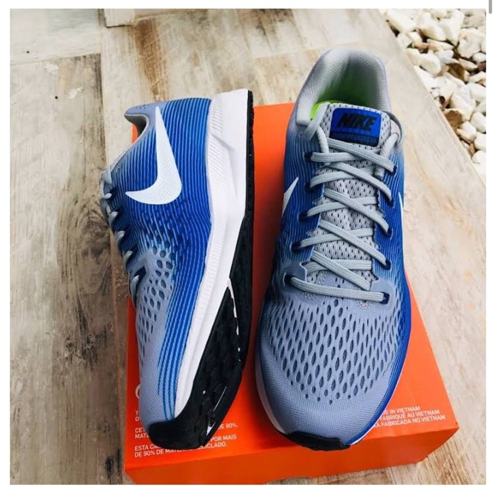 Nike zoom Pegasus running shoes